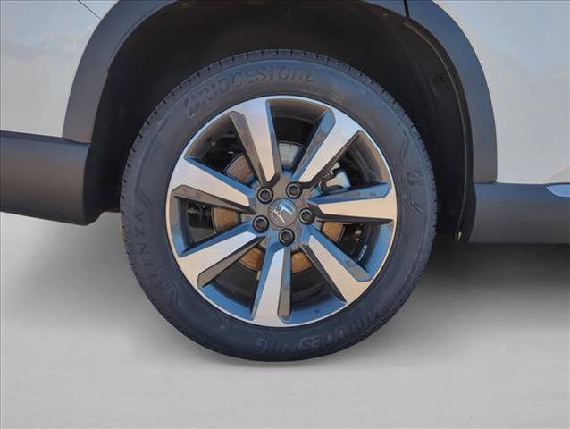new 2025 Honda Pilot car, priced at $48,205