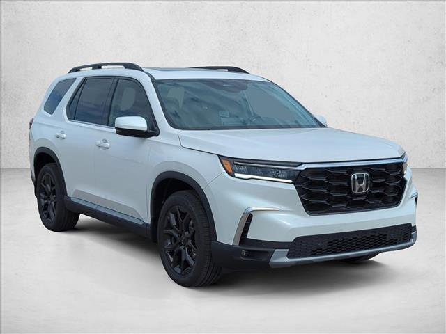 new 2025 Honda Pilot car, priced at $49,166