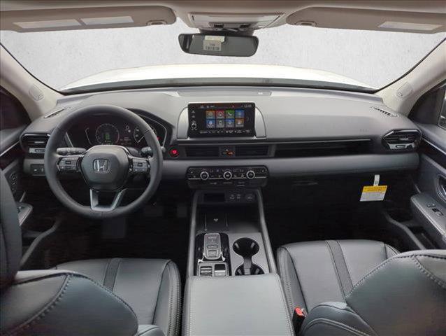 new 2025 Honda Pilot car, priced at $49,166