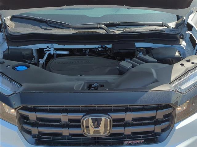new 2025 Honda Ridgeline car, priced at $40,140