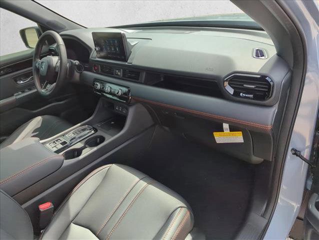 new 2025 Honda Pilot car, priced at $48,259