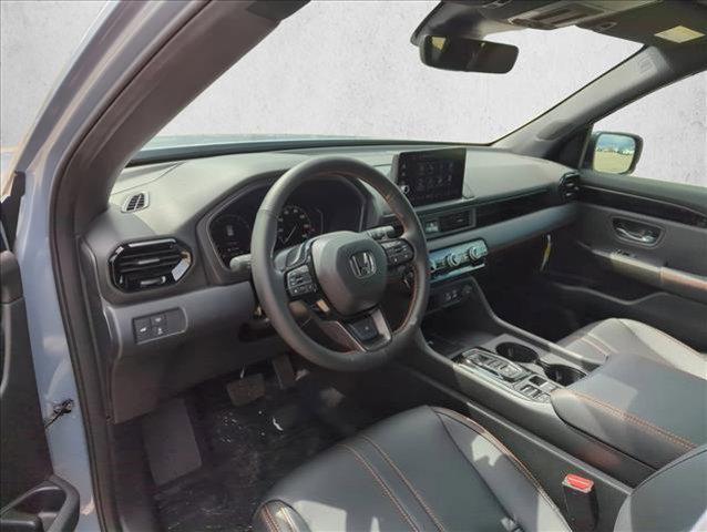new 2025 Honda Pilot car, priced at $48,259