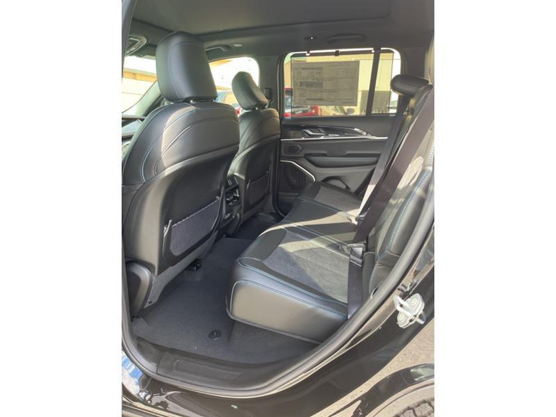 new 2025 Jeep Grand Cherokee 4xe car, priced at $66,638