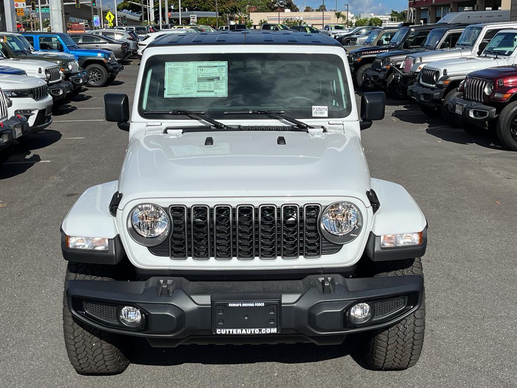 new 2025 Jeep Gladiator car, priced at $43,890