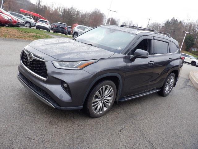 used 2022 Toyota Highlander car, priced at $36,990