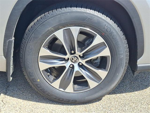 used 2024 Toyota Highlander car, priced at $44,790