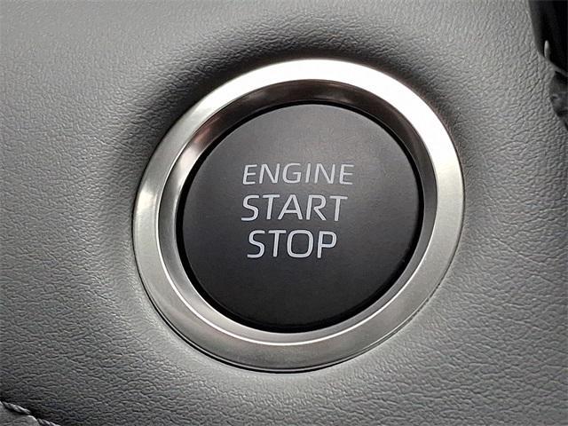 new 2025 Toyota Highlander car, priced at $55,253