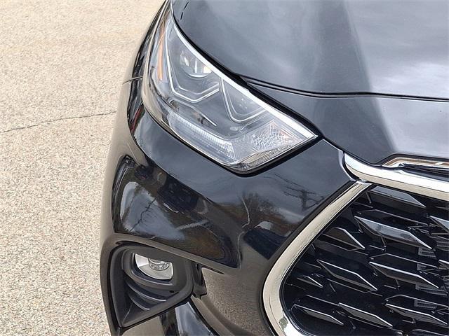 new 2025 Toyota Highlander car, priced at $55,253