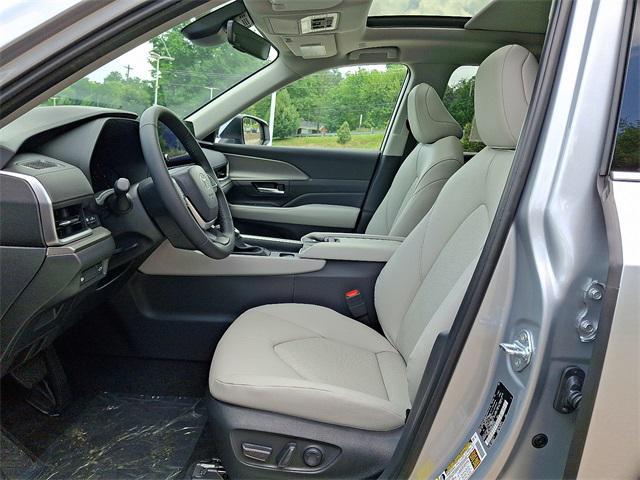 new 2025 Toyota Grand Highlander car