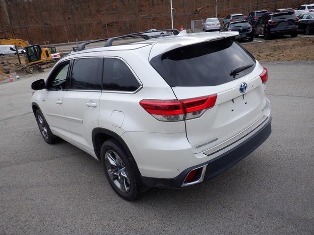 used 2019 Toyota Highlander Hybrid car, priced at $30,490