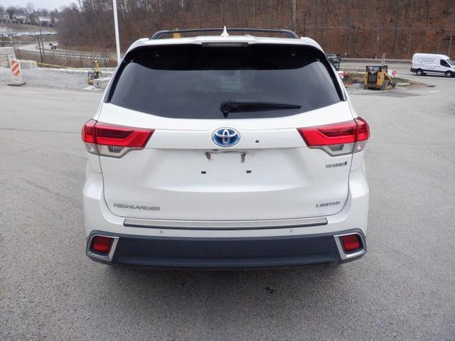 used 2019 Toyota Highlander Hybrid car, priced at $30,490