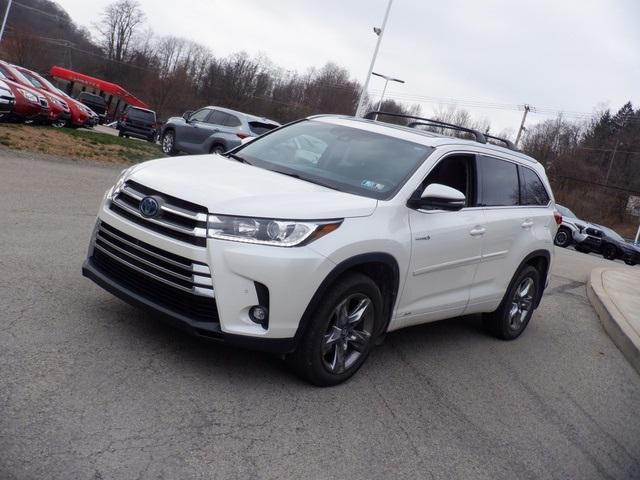 used 2019 Toyota Highlander Hybrid car, priced at $30,490