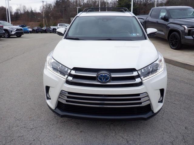 used 2019 Toyota Highlander Hybrid car, priced at $30,490