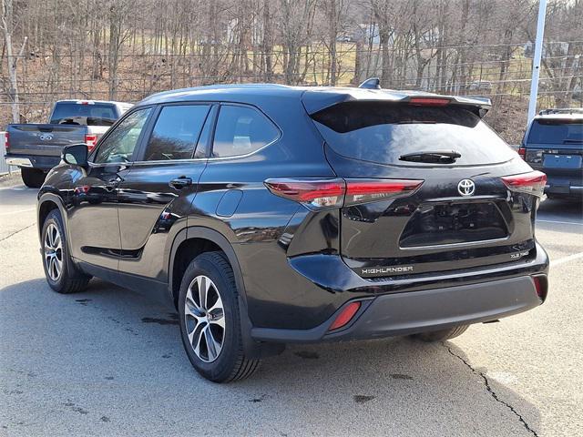 used 2024 Toyota Highlander car, priced at $42,990