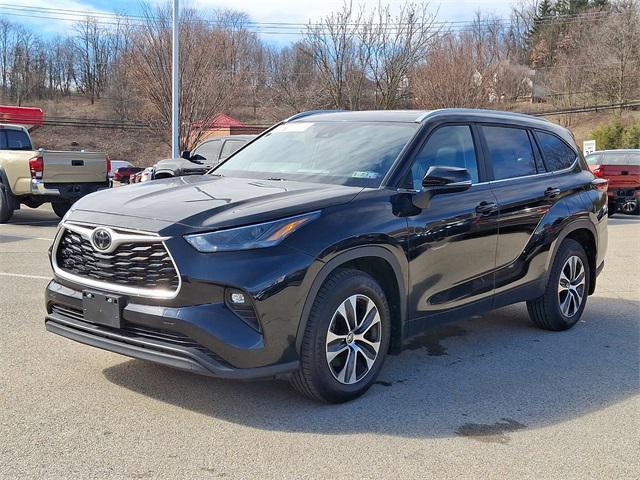 used 2024 Toyota Highlander car, priced at $42,990