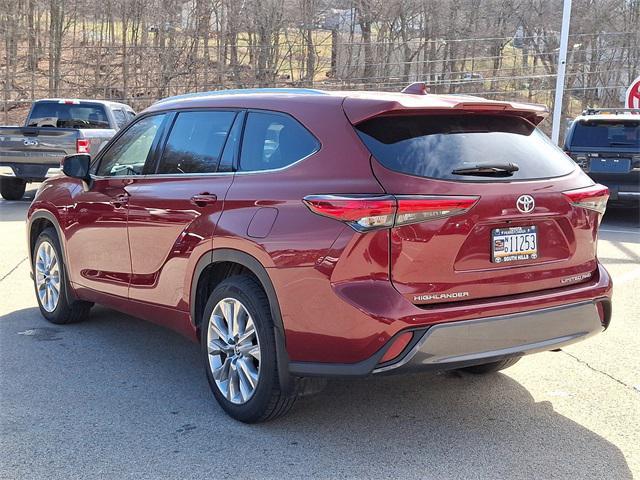 used 2022 Toyota Highlander car, priced at $40,690