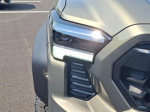 new 2025 Toyota Tacoma Hybrid car