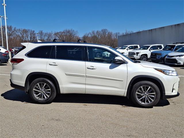 used 2018 Toyota Highlander car, priced at $22,490