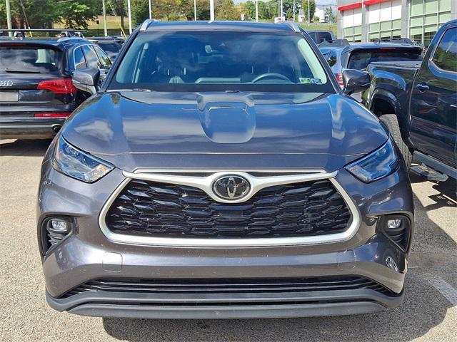 used 2024 Toyota Highlander car, priced at $42,990