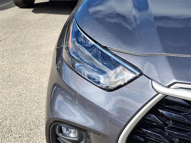 used 2024 Toyota Highlander car, priced at $42,990