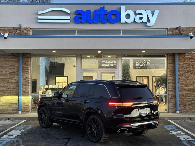 used 2022 Jeep Grand Cherokee car, priced at $34,999