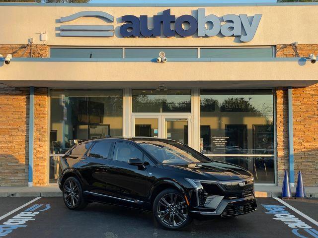 used 2025 Cadillac OPTIQ car, priced at $44,350