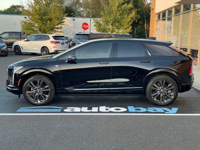 used 2025 Cadillac OPTIQ car, priced at $44,350