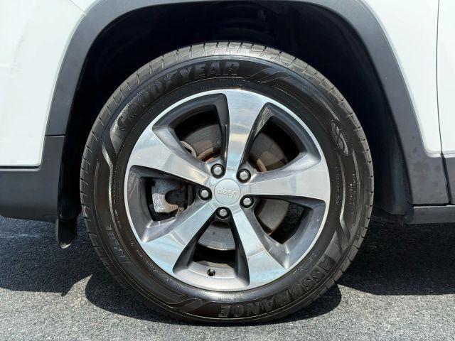 used 2019 Jeep Cherokee car, priced at $18,999