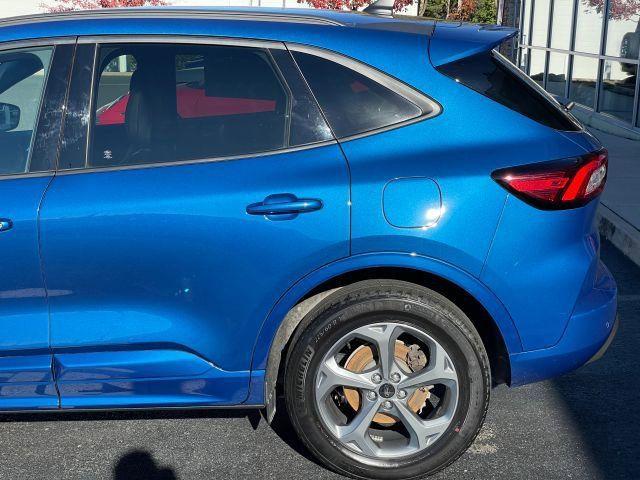 used 2023 Ford Escape car, priced at $23,999