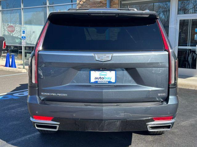 used 2021 Cadillac Escalade ESV car, priced at $57,399