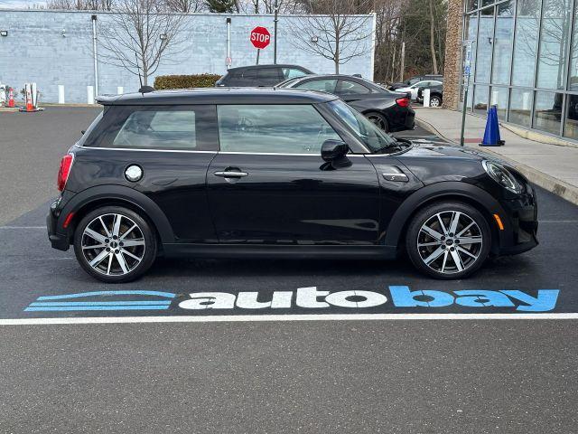 used 2022 MINI Hardtop car, priced at $23,999