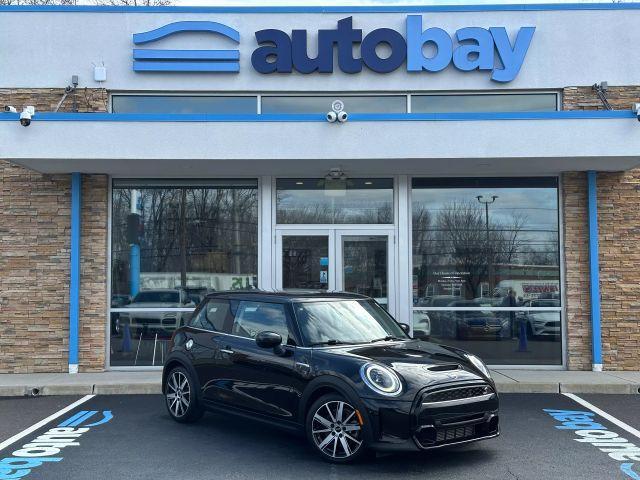 used 2022 MINI Hardtop car, priced at $23,999