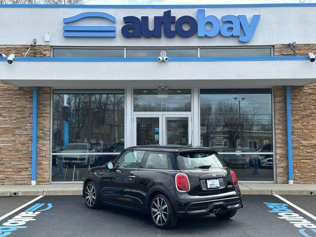 used 2022 MINI Hardtop car, priced at $23,999