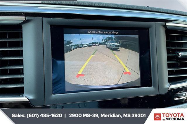 used 2020 Chrysler Pacifica car, priced at $16,465