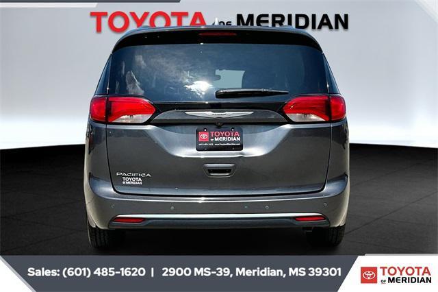 used 2020 Chrysler Pacifica car, priced at $16,465