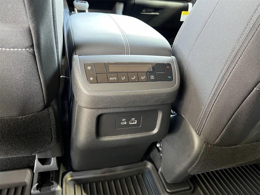 new 2025 Nissan Pathfinder car, priced at $32,297