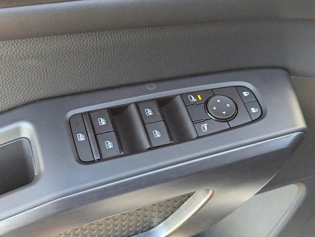 new 2025 Nissan Pathfinder car, priced at $42,163