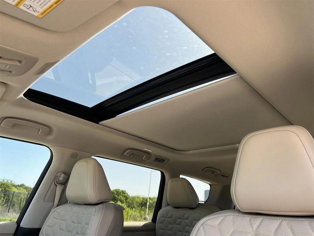 new 2025 Nissan Armada car, priced at $71,274