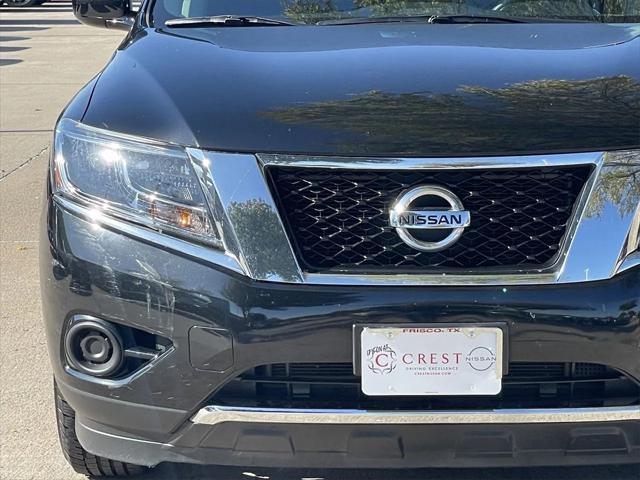 used 2016 Nissan Pathfinder car, priced at $13,374