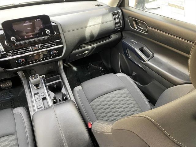 new 2025 Nissan Pathfinder car, priced at $38,012