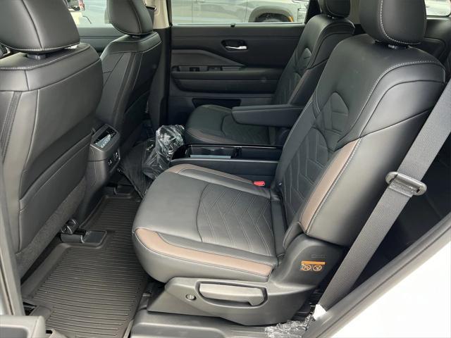 new 2025 Nissan Pathfinder car, priced at $49,365