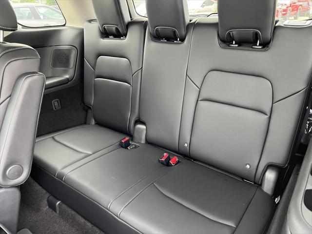 new 2025 Nissan Pathfinder car, priced at $46,119