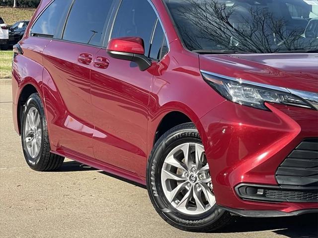 used 2022 Toyota Sienna car, priced at $35,374