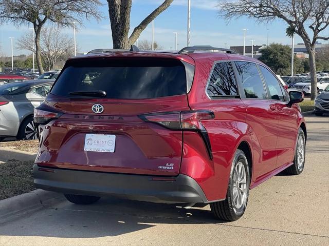 used 2022 Toyota Sienna car, priced at $35,374