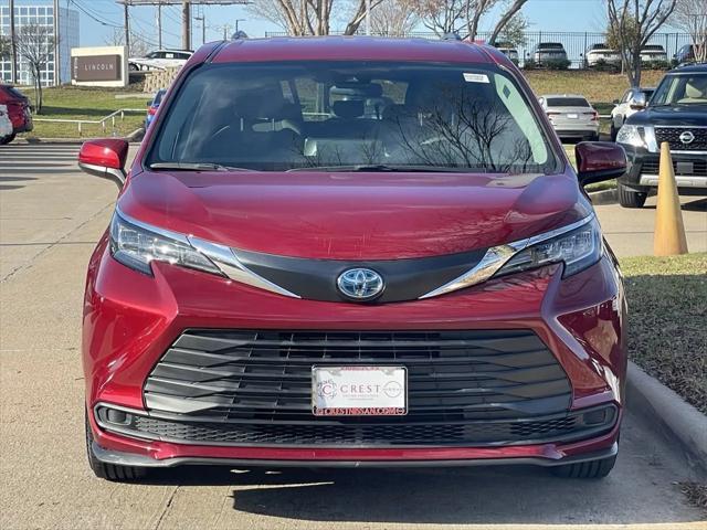 used 2022 Toyota Sienna car, priced at $35,374