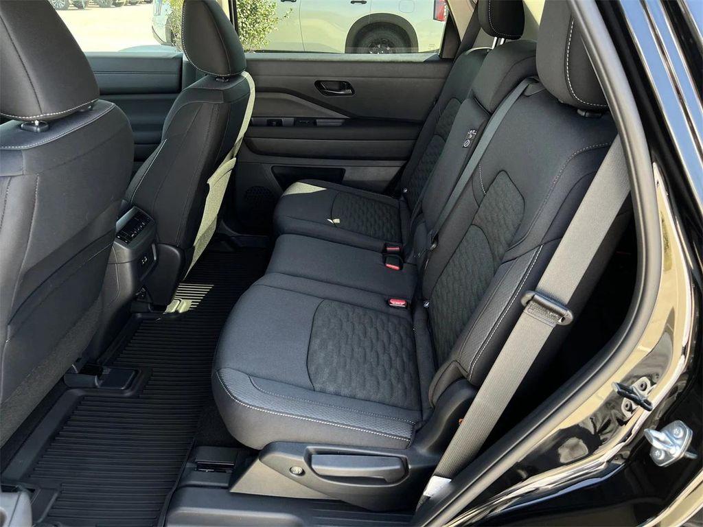 new 2025 Nissan Pathfinder car, priced at $31,908
