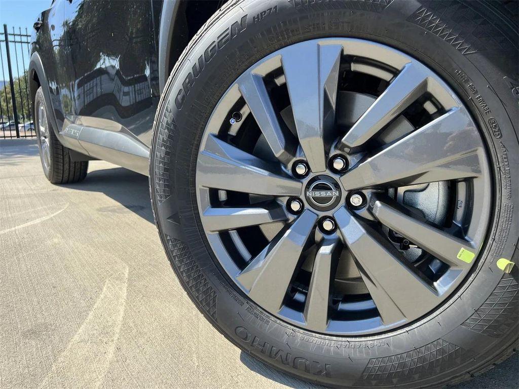 new 2025 Nissan Pathfinder car, priced at $31,908