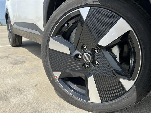 new 2025 Nissan Kicks car, priced at $29,746