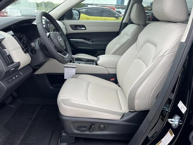new 2025 Nissan Pathfinder car, priced at $43,193