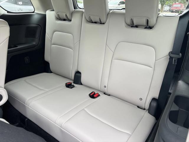 new 2025 Nissan Pathfinder car, priced at $43,193
